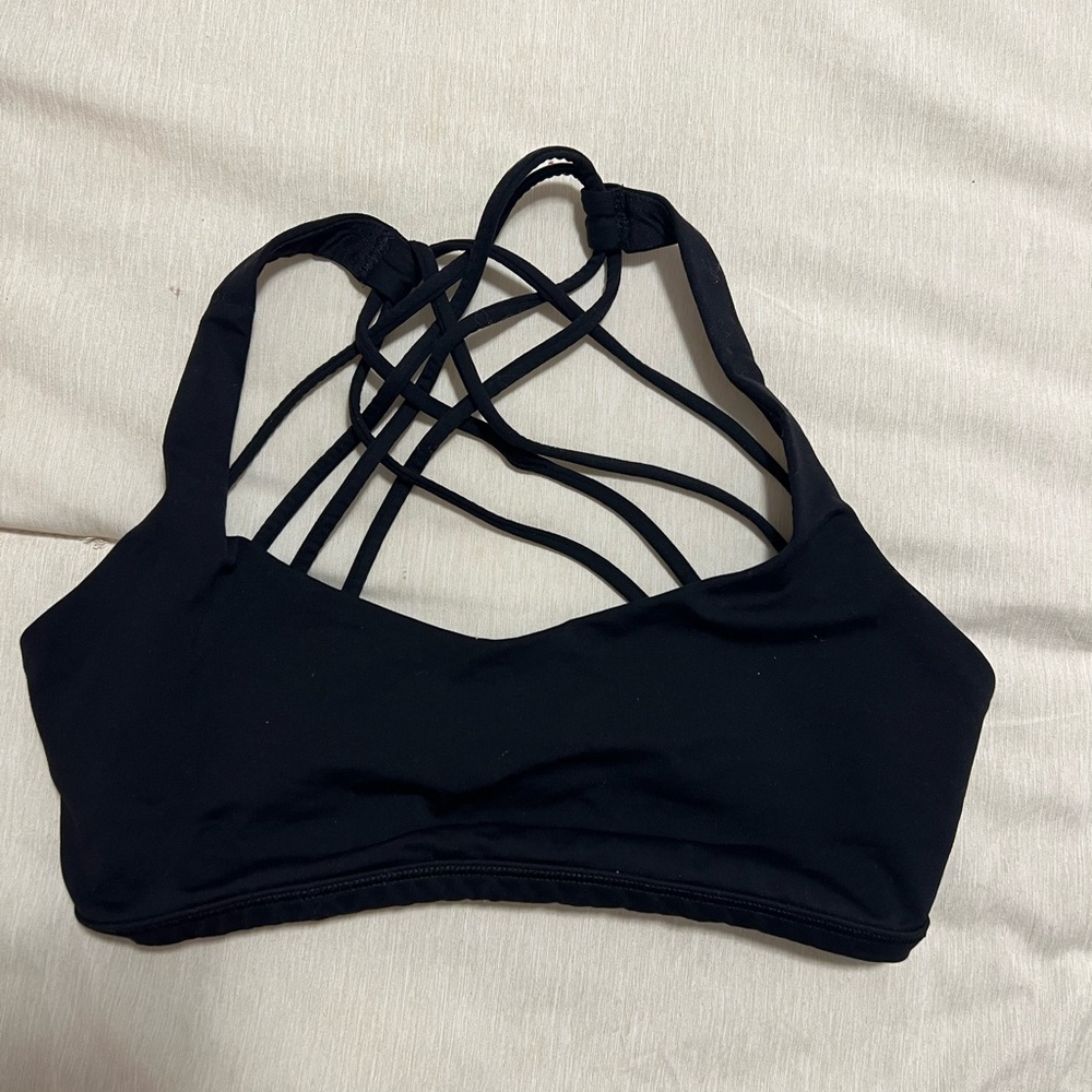 Lululemon sports bra